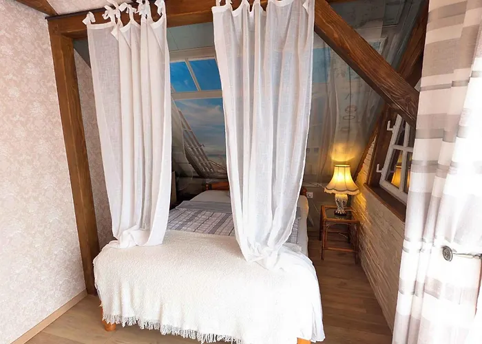 In 44893 * Balatonendréd