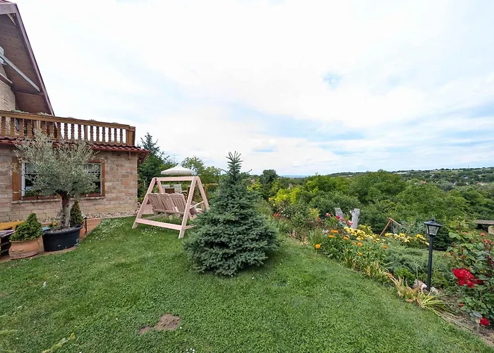 In 44893 * Balatonendréd